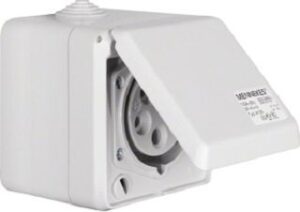 Berker CEE-Steckdose 5-polig Ap 16A mit Klappdeckel 558001 – Bild 1