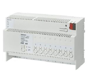 Siemens Schaltaktor 8X AC 230V 16A AC1 5WG15111AB02 – Bild 1