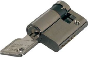 Eaton (Moeller) Profilhalbzylinder ver- schiedenschliessend PHZ-E10/30-VS – Bild 1