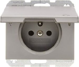 Berker Steckdose mit Schutzkontakt und Klappdeckel 6768777104 – Bild 1